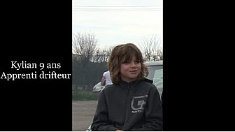 Kylian, 9 ans, apprenti drifteur, s'est lancé sur le circuit de Lurcy